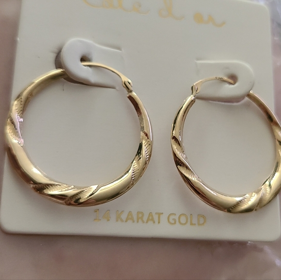 14K Gold Stamped 14K1 inch diameter - about the size of a quarter 2mm hollow - Picture 10 of 11